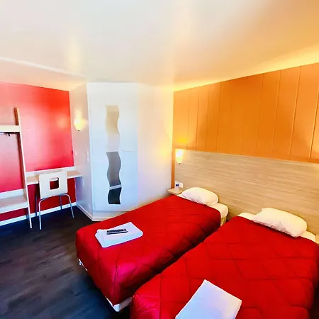 Premiere Classe Hotel 4*
